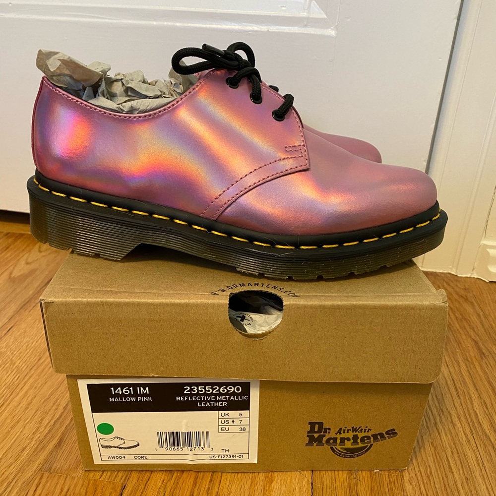 NIB! 1461 Mallow Pink Reflective Metallic Leather Oxford Size 7